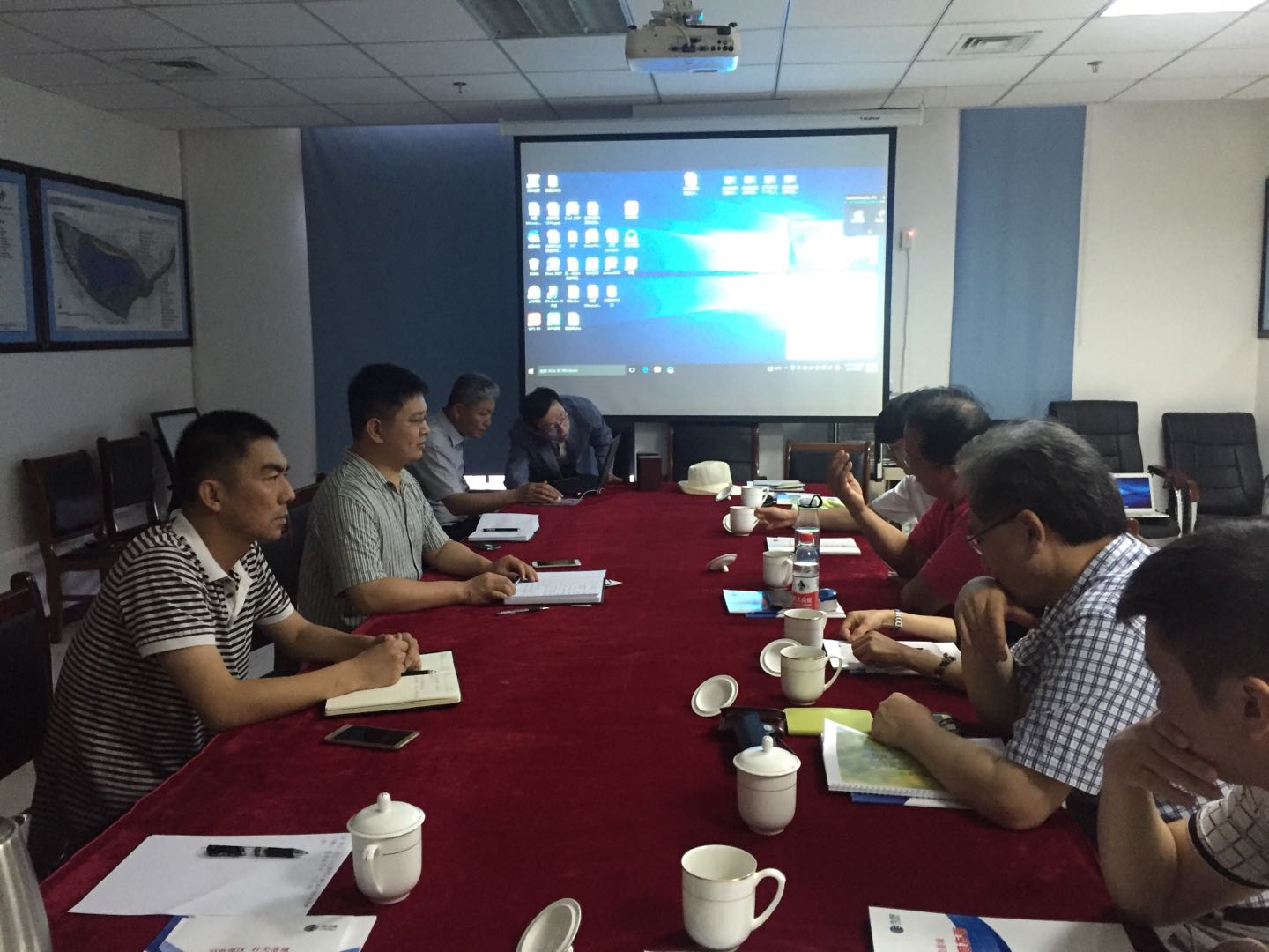 买局接待来访的日韩客商.jpg 买局接待来访的日韩客商.jpg